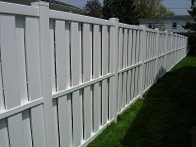 Vinyl Shadow Box Fence Lake Magdalene Florida