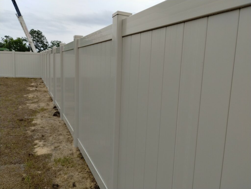 6ft Tan Vinyl Privacy Fence in San Antonio FL