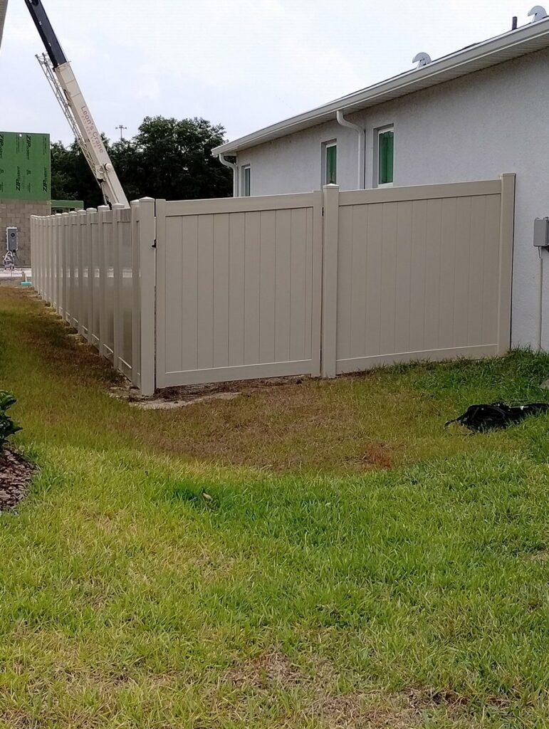 6ft Tan Vinyl Privacy Fence in San Antonio FL