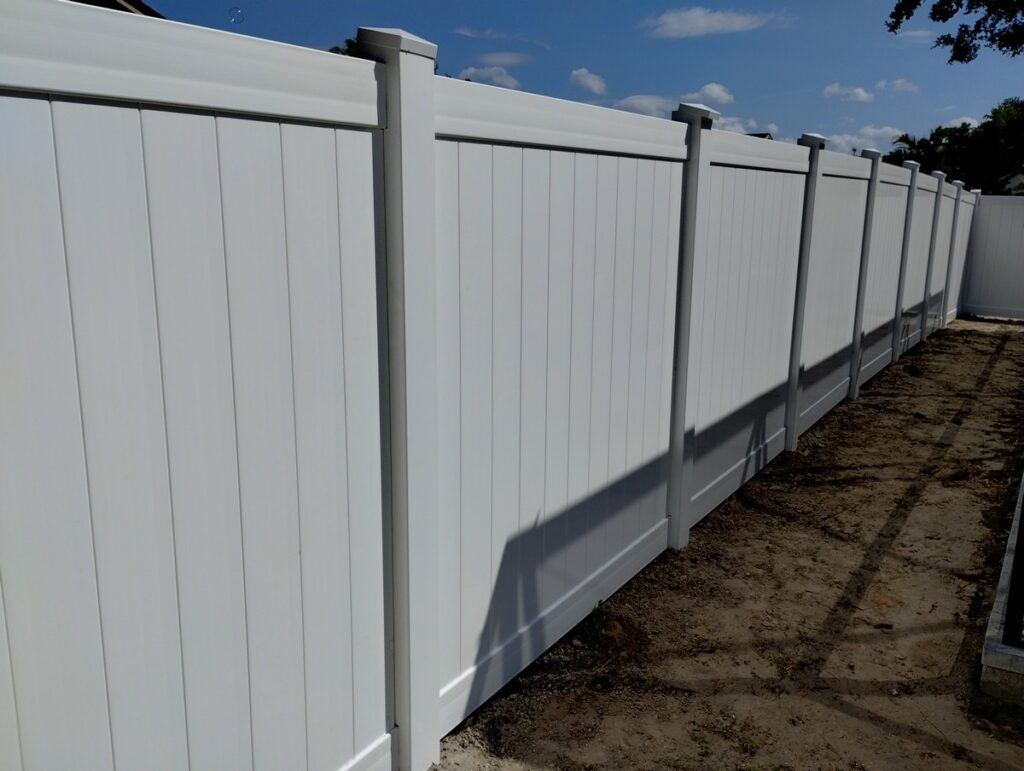 Land O’ Lakes Poolside Privacy Vinyl Fence