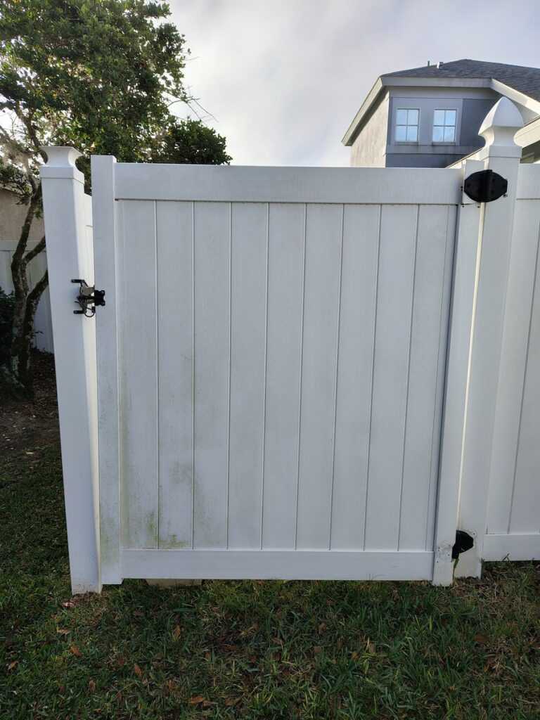 Land O' Lakes Storm-Damaged Vinyl Gate Repair