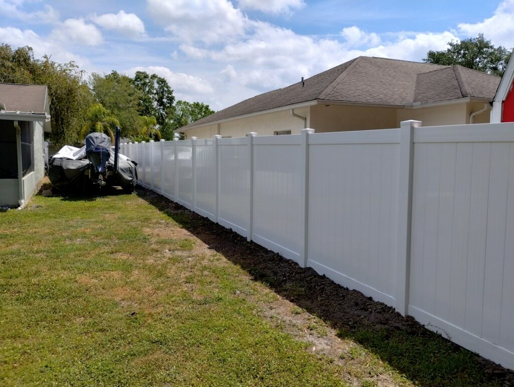 Lutz Vinyl fence Installation