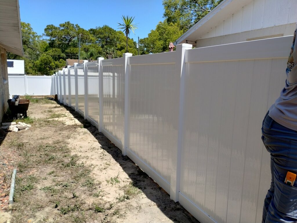 New Tampa, Vinyl Privacy Fence Installation
