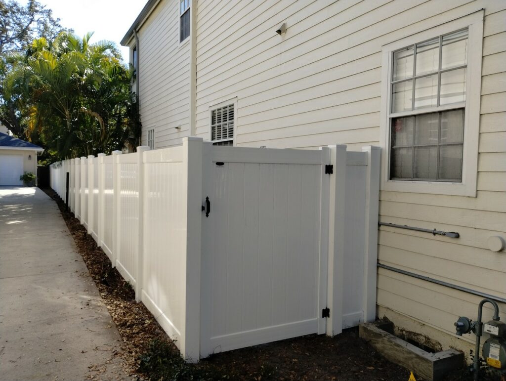 Tampa Vinyl Privacy Fence Installation