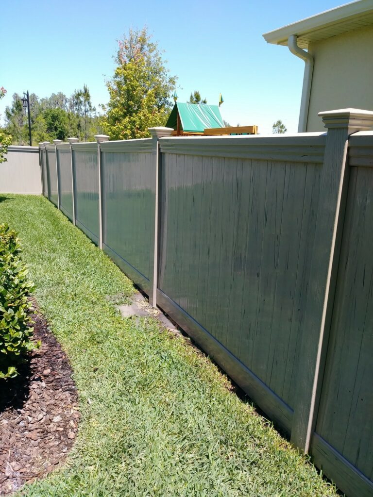 Vinyl Privacy Fences Tampa