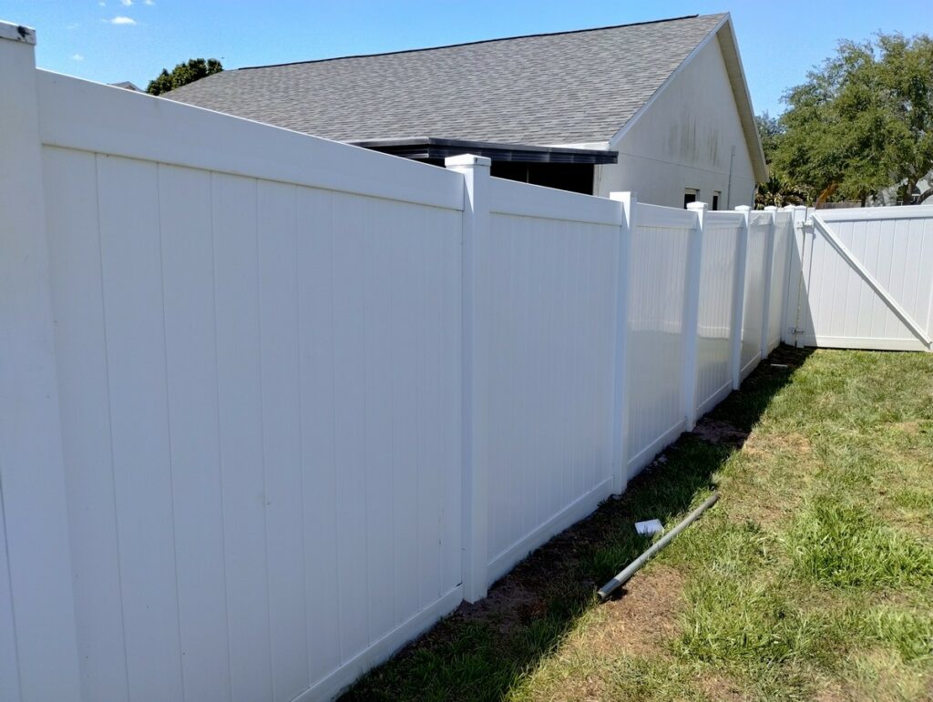 Wesley Chapel Vinyl Fence Repair