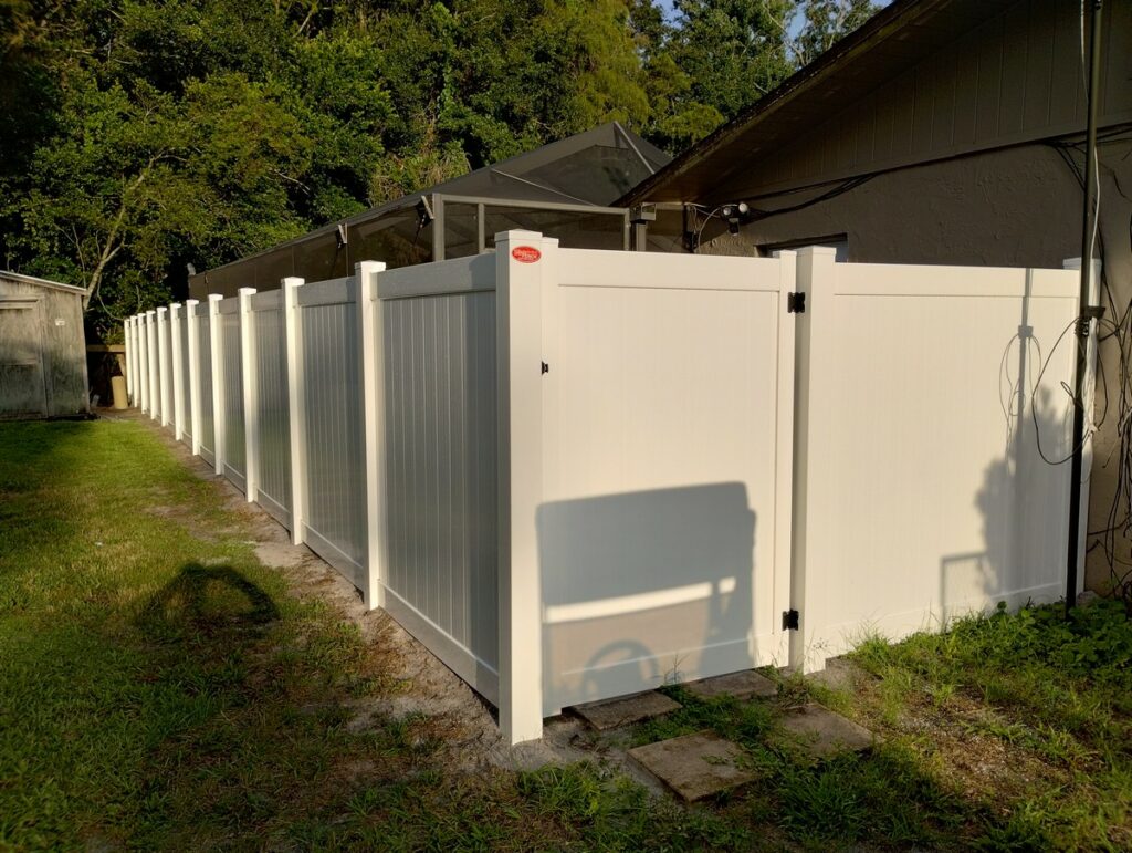 White Vinyl Privacy Fencing project in Pasco County,  Wesley Chapel