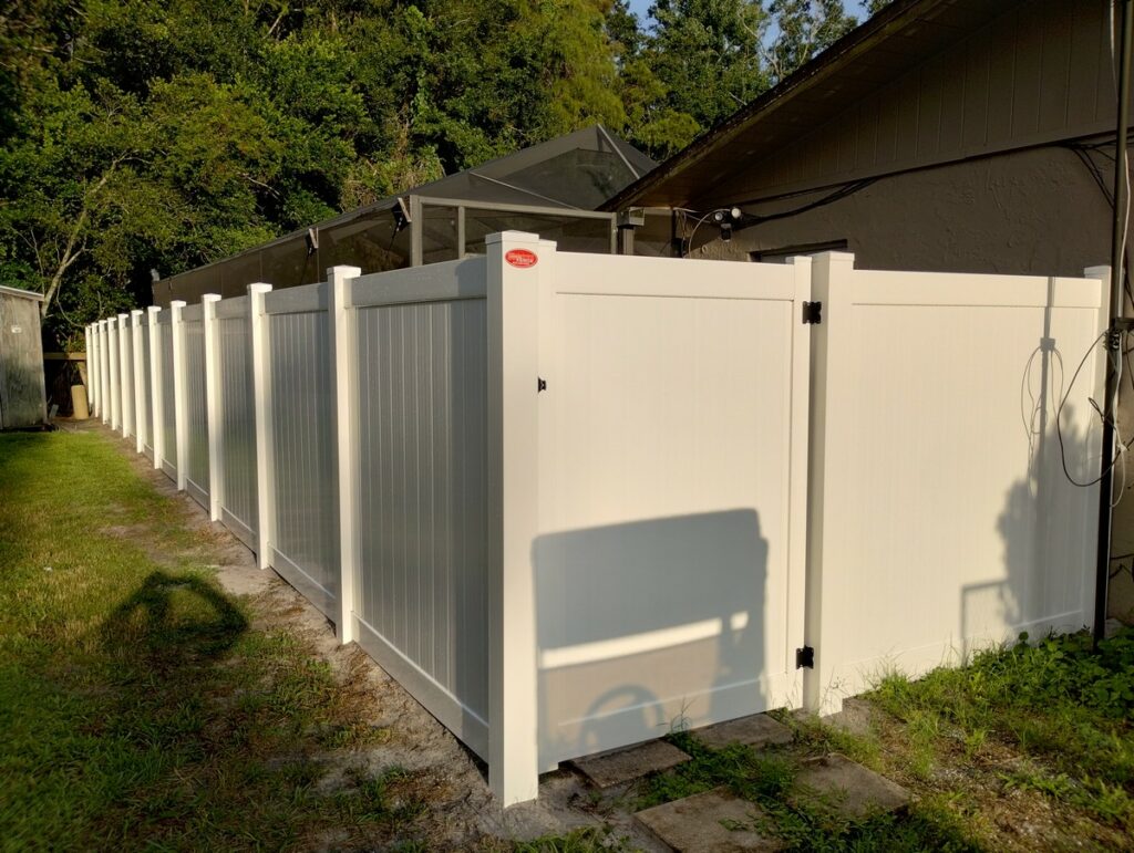 White Vinyl Privacy Fencing project in Pasco County,  Wesley Chapel