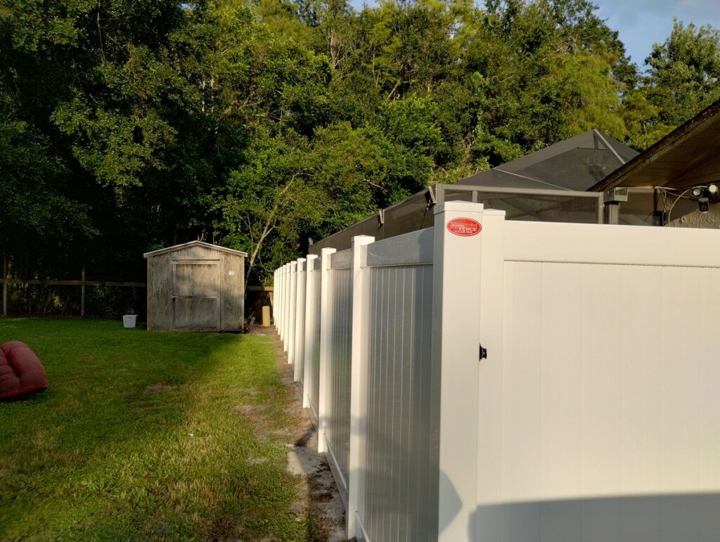 White Vinyl Privacy Fencing project in Pasco County,  Wesley Chapel
