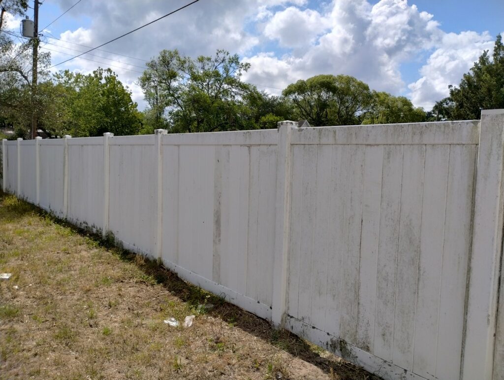 Zephyrhills Vinyl Privacy Fence Repair