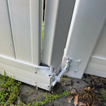 Broken Vinyl Gates Repairs Due To Storm In Wesley Chapel Broken Vinyl Gates Repairs Due To Storm In Wesley Chapel