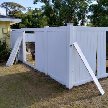 Zephyrhills Vinyl Privacy Fence Repair